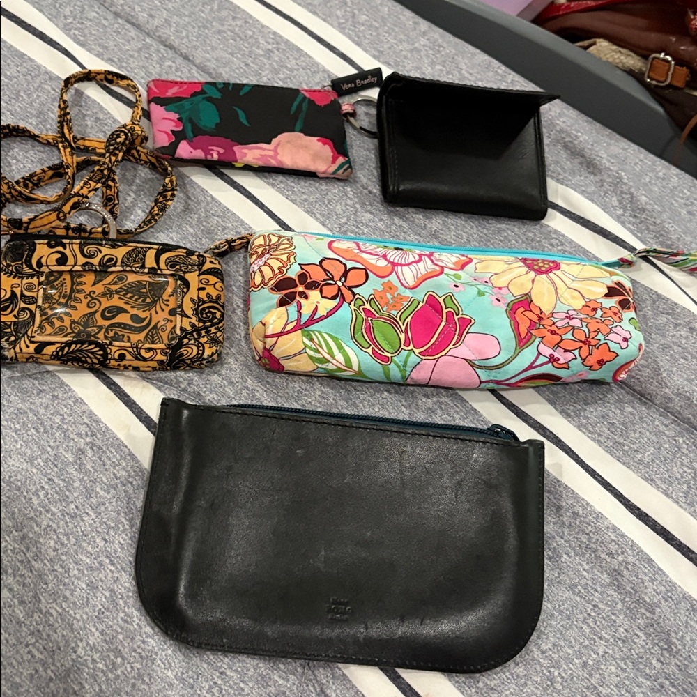 PONG, Vera , and mix wallet lot